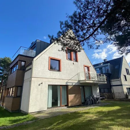 Bursztynowa 16 ヘル