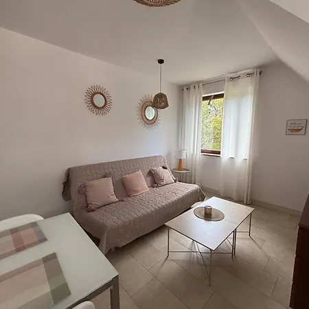 Apartment Bursztynowa 16