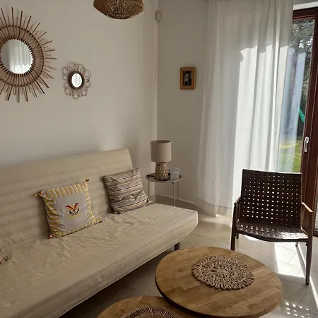 Apartment Bursztynowa 16