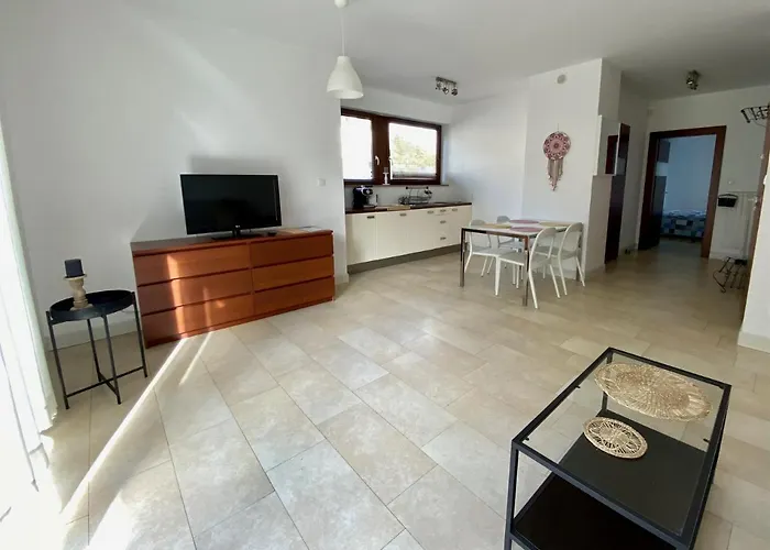 Bursztynowa 16 * هيل